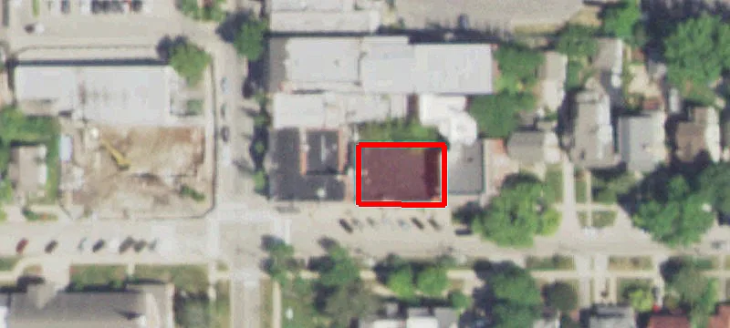 401 Main St