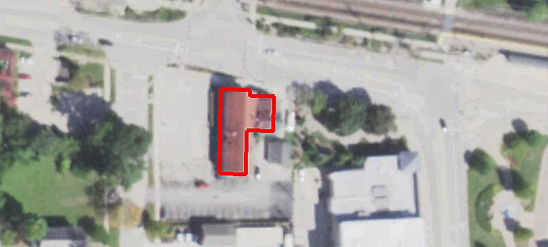 111 Railroad Ave