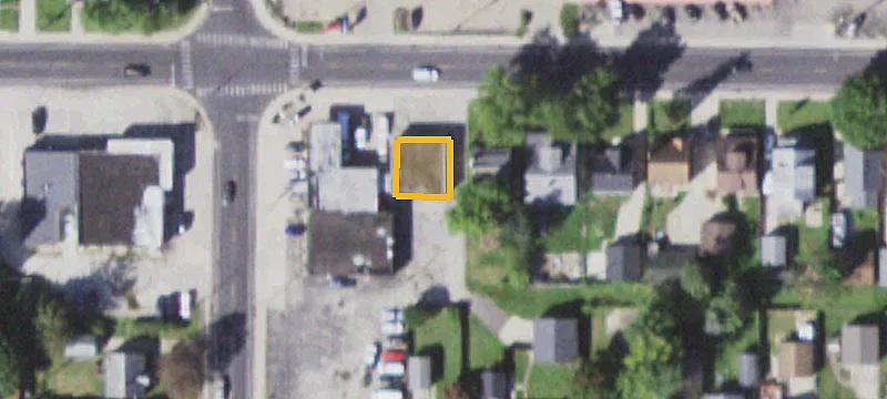 2420 Rohmann Ave