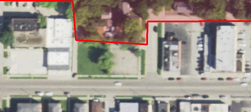 1004 Gln Flora Ave