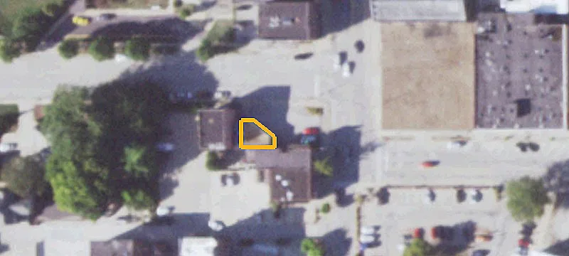421 Neil St