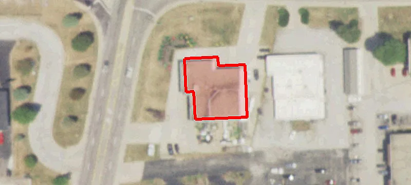 1900 Main St
