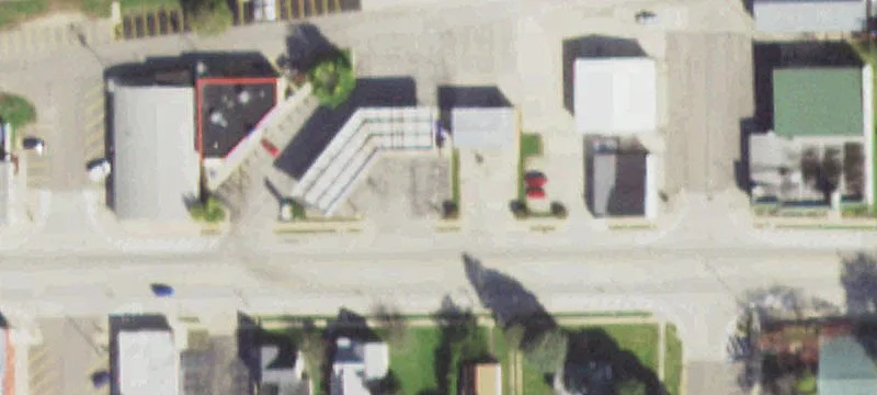 411 Main St