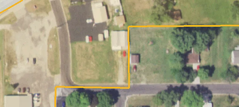 301 Holly Dr
