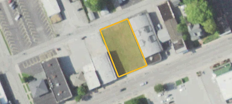 405 Main St