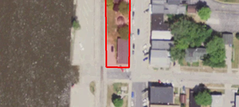 101 Main St