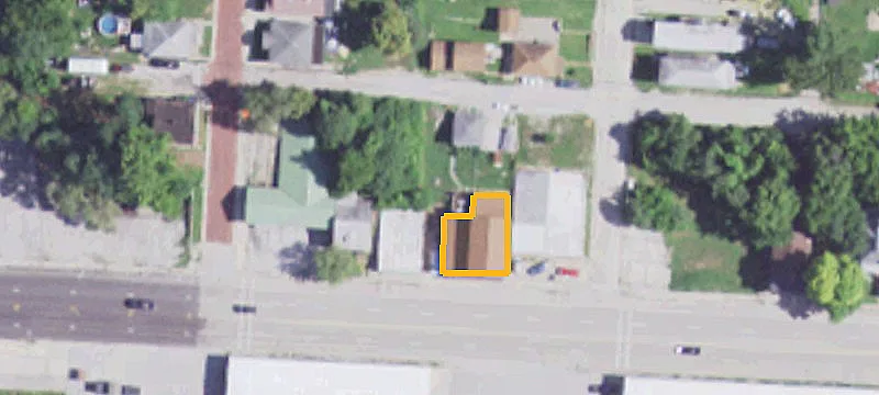 2224 Broadway
