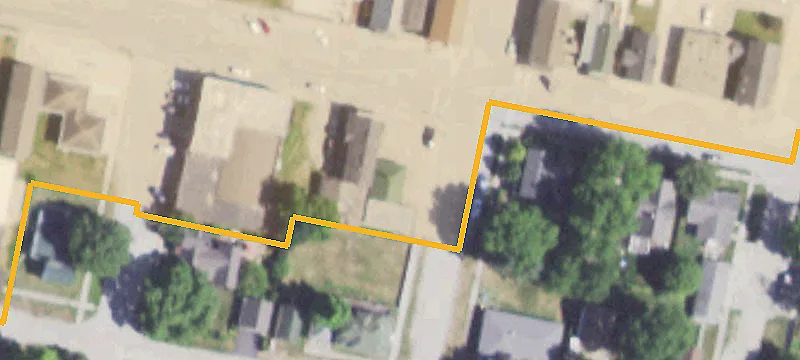 215 Main St