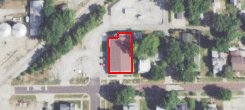121 Zinser Pl
