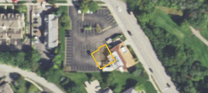 560 Waukegan Rd