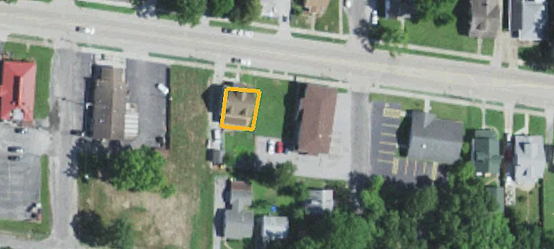 702 Main St
