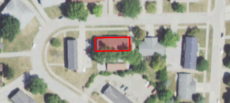 705 Golfcrest N Rd