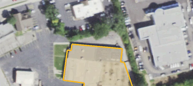 1315 Main St