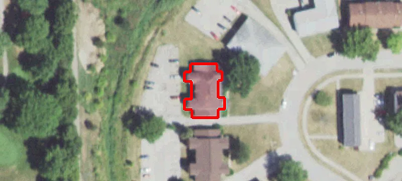 712 Golfcrest N Rd