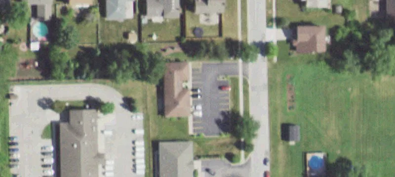 1186 Walter St