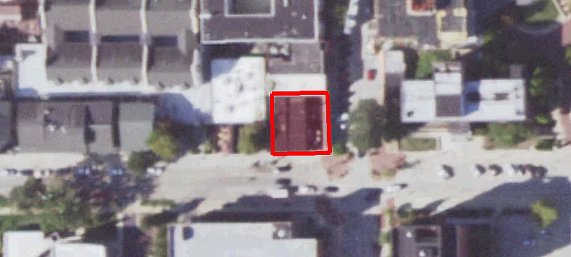 512 John St