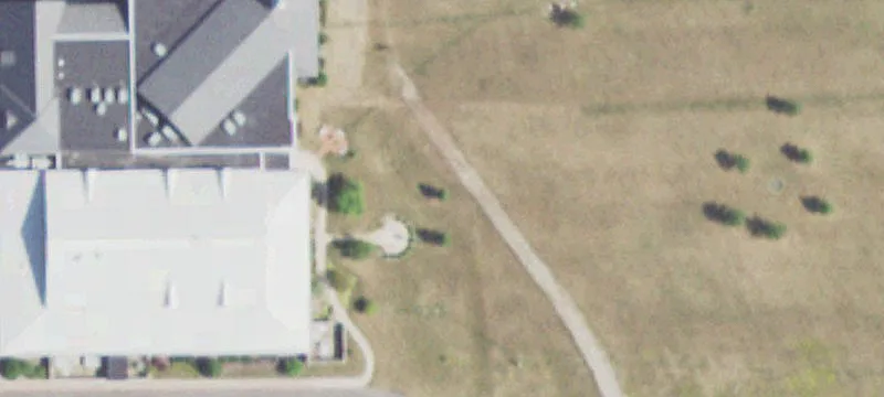 1420 Main St