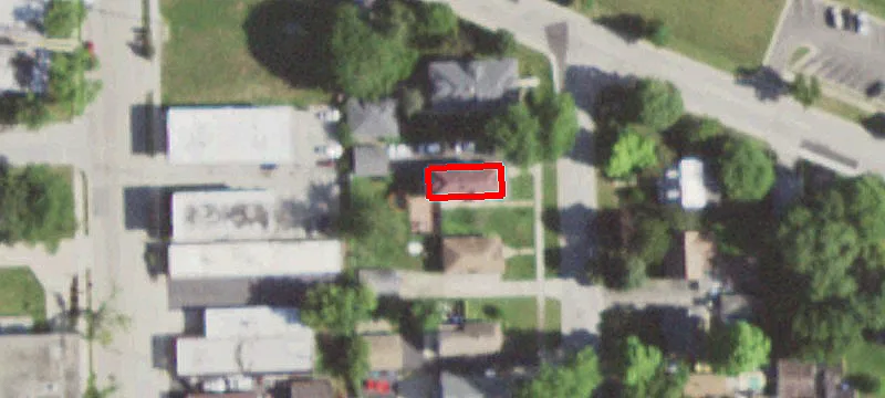 46 Lind Ave