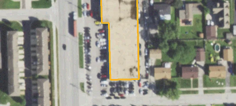 8223 Roberts Rd
