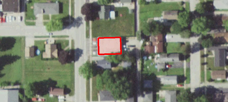 3527 Un Ave