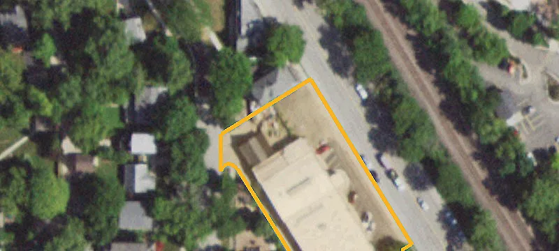 558 Grn Bay Rd