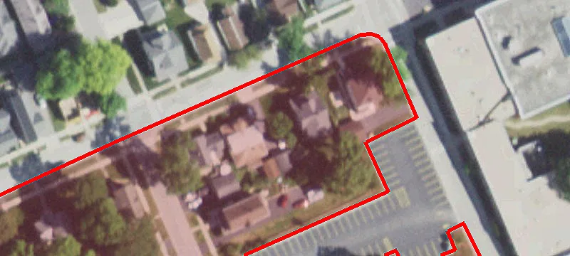 704 Porter St