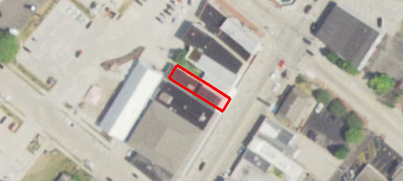 121 Main St