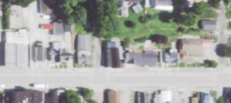 300 Main St