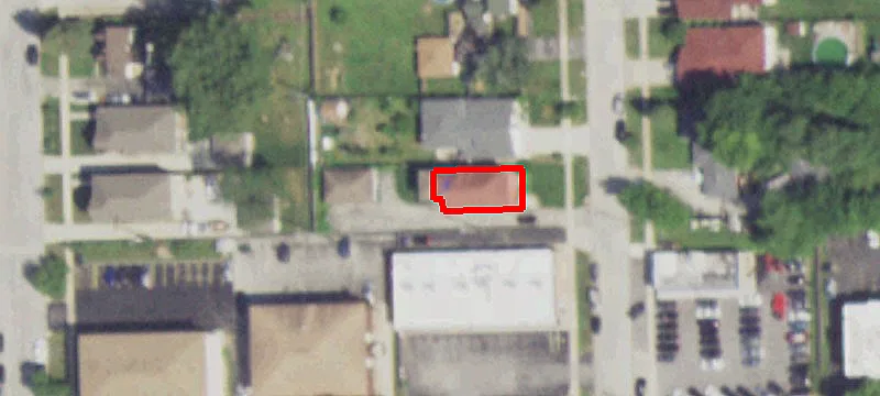 8640 Mayfield Ave