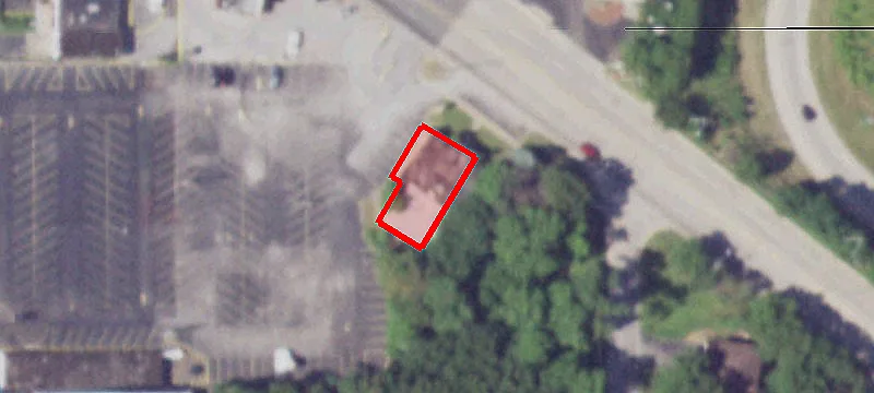 15020 Lincoln Ave