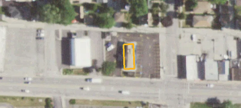 10000 Grand Ave