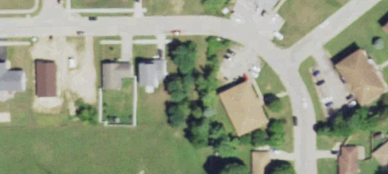 3211 Holiday Dr