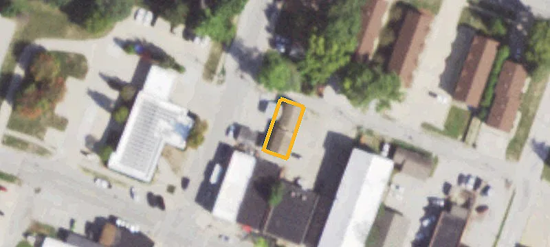 102 Lincoln St
