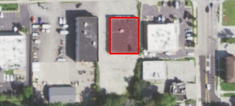 916 Roosevelt Rd