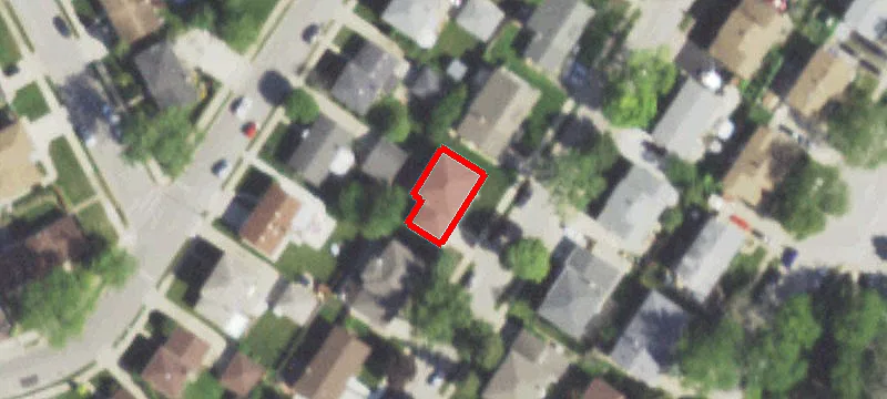 9246 Courtland Dr