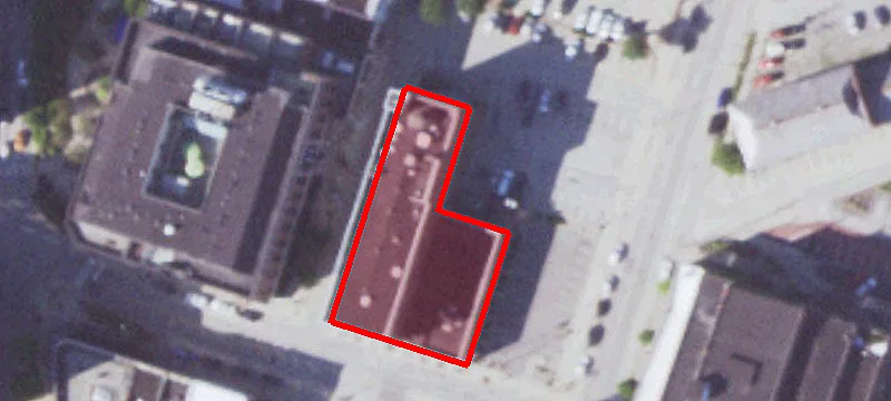 15 Main St