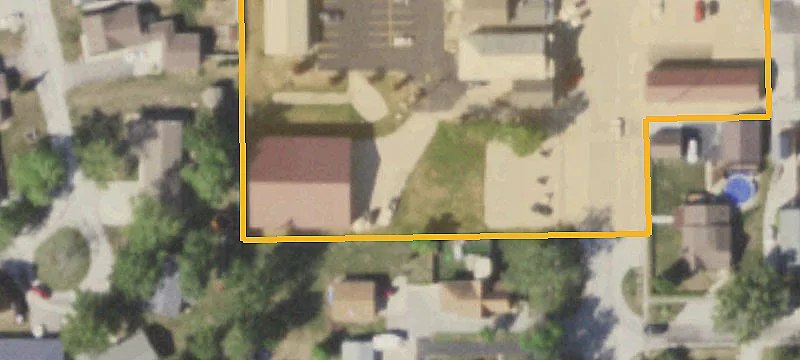 318 Main St