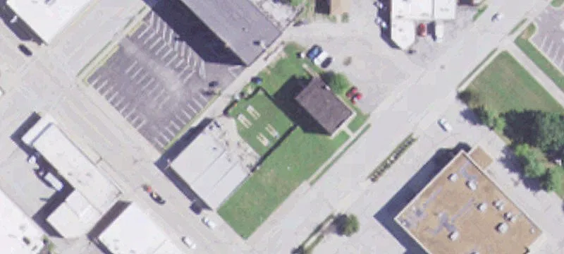2009 Grand Ave