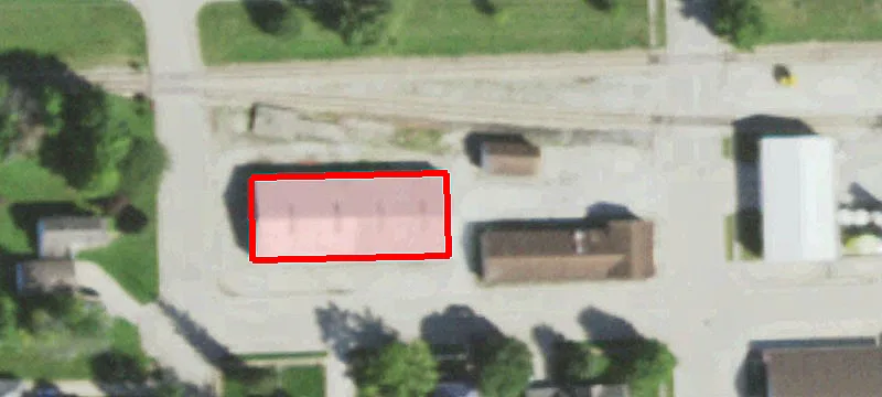33 Oak St