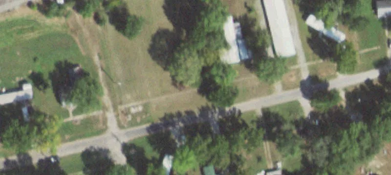 228 Es Ave