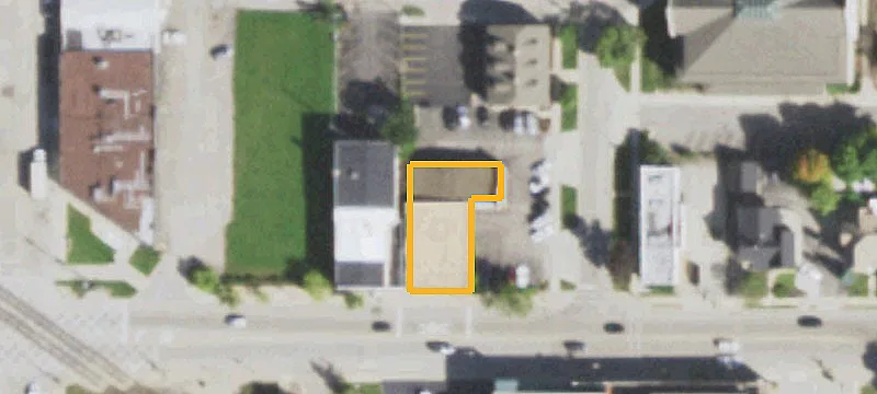 250 Main St