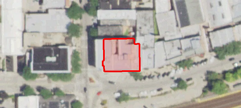 526 Cres Blvd