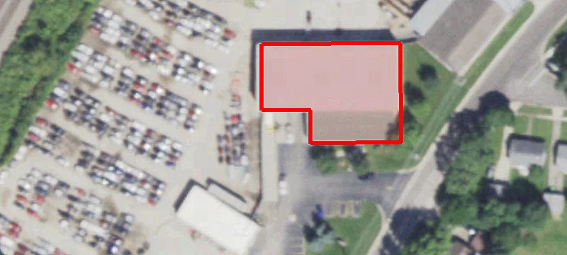 900 Main St