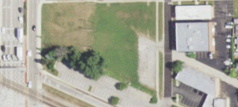 120 Commercial St