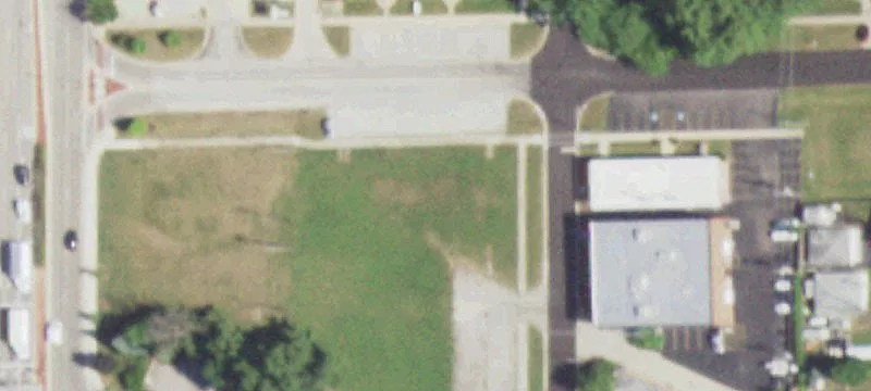 120 Commercial St