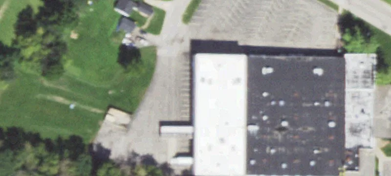 702 2nd W Main St