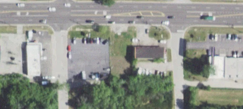 1105 Roosevelt Rd