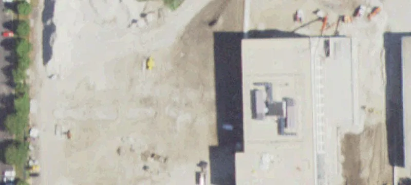 700 Oakmont Ln