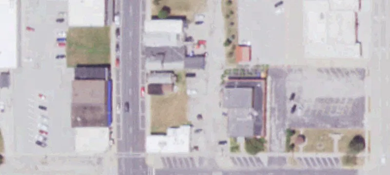 121 4th W St