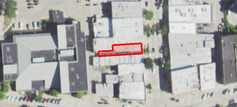 5124 Main St